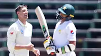 South Africa stretch advantage on another ball-dominated day