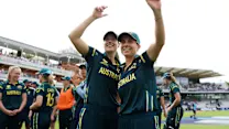 Australia, South Africa win crunch games to soar into semis