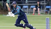 Foakes’ fight ensures England overcome Irish scare