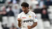 Young Pakistan pacer earns praise following eye-catching spell