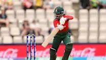 LIVE: Pakistan keep the pressure on Bangladesh