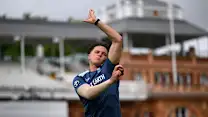 England hand two debuts for second New Zealand Test