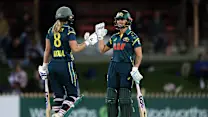 Australia survive scare to take series lead against New Zealand