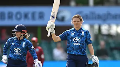 Logo of England star continues rise in Rankings update
