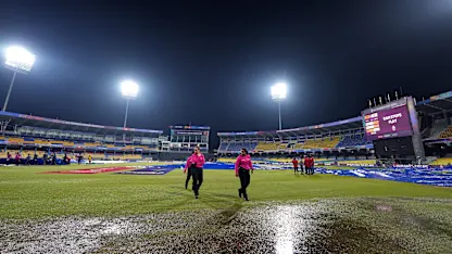 LIVE: Rain halts play in Pakistan-England CWC25 clash