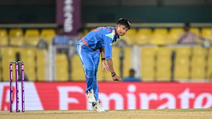 LIVE: Pakistan lose Muneeba Ali early in CWC25 clash