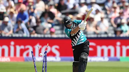 Rachel Slater goes through Sophie Devine's defence | Women's T20WC 2026