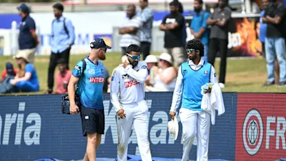 Sri Lanka star sent for precautionary scan following injury