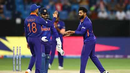 Craig Williams falls for Ravindra Jadeja's trap