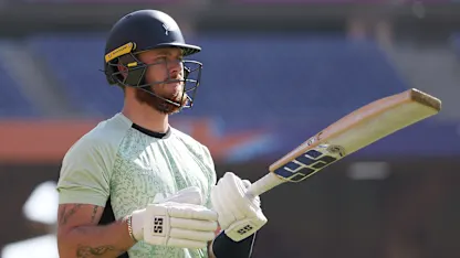 LIVE: India, New Zealand chase World Cup glory