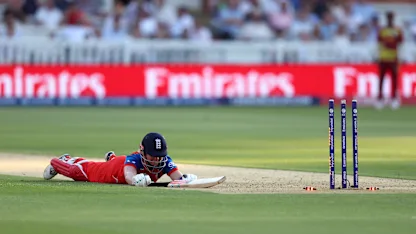 Outstanding awareness from Campbelle | Women's T20WC 2026
