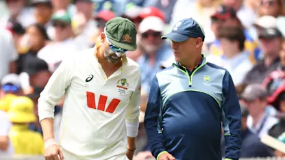 Lyon injury slows Australia's bid for Ashes-clinching win
