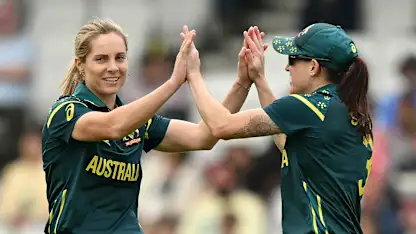 Sharp catch from Sophie Molineux to dismiss Sobhana Mostary
