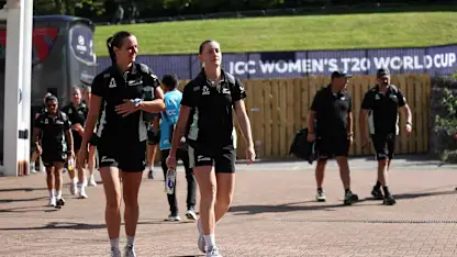 LIVE: Ireland put New Zealand into bat in crunch clash