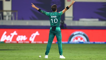 Logo of Shaheen Afridi traps Rohit Sharma plumb