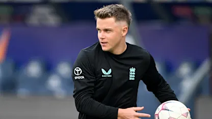 Surgery forces England duo to spend time on the sidelines