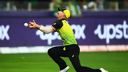 Logo of Warner almost pulls off ridiculous catch