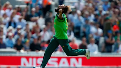 CWC19: Eng v SA – Tahir claims the first wicket of the tournament and off he goes! 