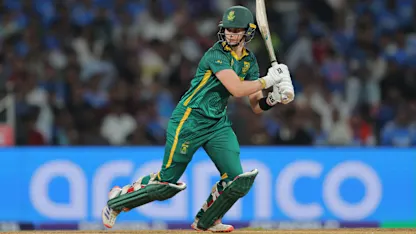 LIVE: South Africa keep things steady early in CWC25 final