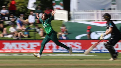 New Zealand give up two wickets to run outs