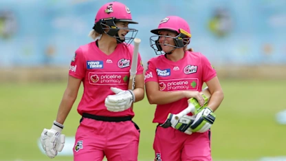 Logo of Ellyse Perry and Alyssa Healy