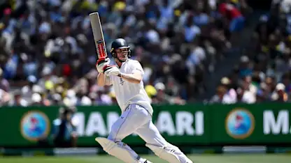 Crawley confident England can close Ashes on a high