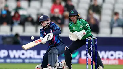 LIVE: Bryce duo power Scotland's charge