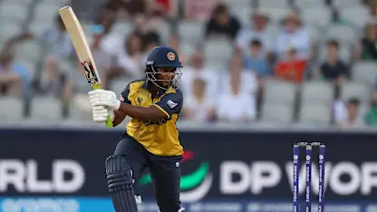 LIVE: Scotland hit back with Athapaththu wicket 