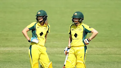 Ellyse Perry and Alex Blackwell