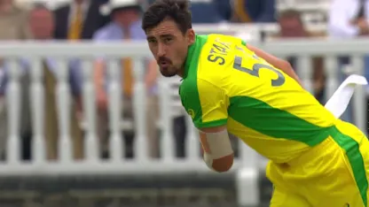 CWC19: ENG v AUS - Starc traps Root in front