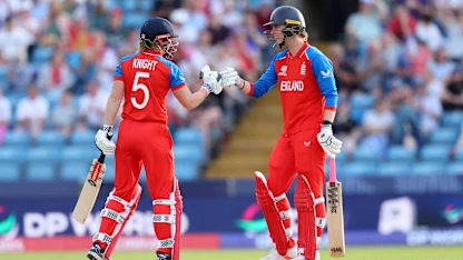 Gibson and Kemp provide a blazing finish | Women's T20WC 2026