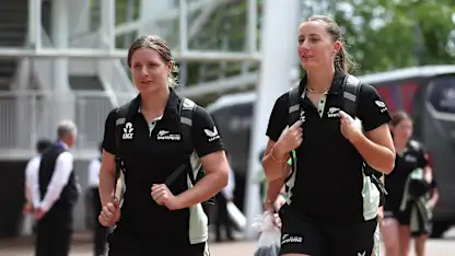LIVE: New Zealand elect to bat first