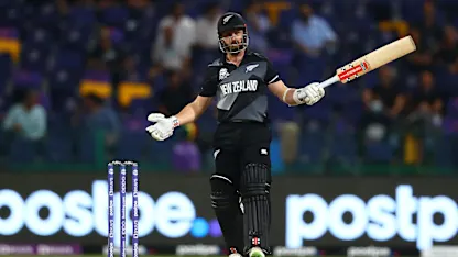 Williamson scoops one to Rashid