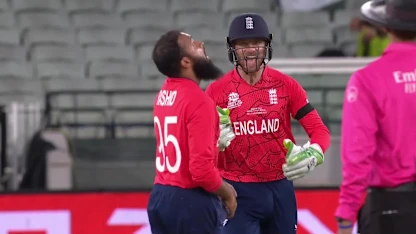 Canny Rashid snares crucial scalp of Babar | T20WCC 2022