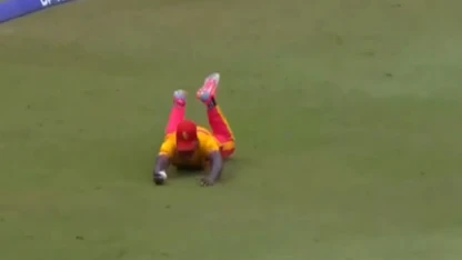 Munyonga snags it out of thin air | T20WC 2026