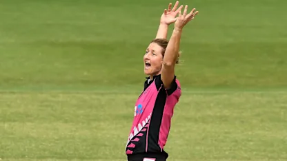 Logo of Sophie Devine | ICC Women's T20I Cricketer of the Decade nominee