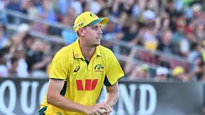 Injury forces Australia into squad change for India ODIs