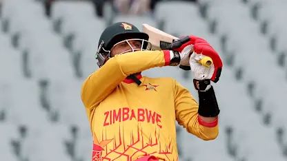 Logo of SIX! Sikandar Raza smacks a short ball away for Zimbabwe | T20WC 2022