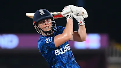 Knight's knock steers England to second straight win in CWC25
