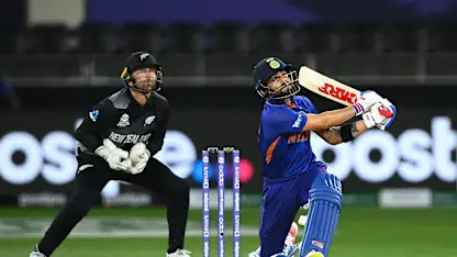 Kohli tries to up the ante but finds the fielder