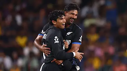 LIVE: New Zealand push Sri Lanka to the brink