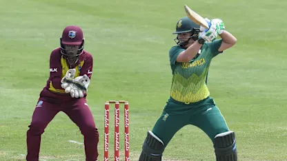 Logo of Merissa Aguilleira watches Dane van Niekerk drive into the off-side