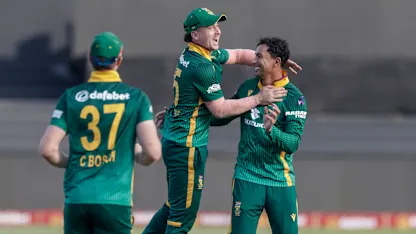Breetzke, bowlers give South Africa winning start in Durban