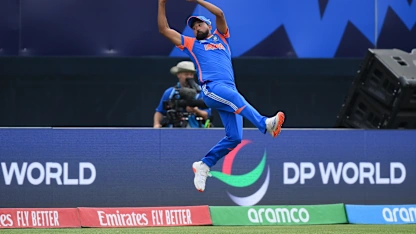 Mohammed Siraj pulls off a screamer near the ropes | USA v IND | T20WC 2024