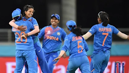 WT20WC: Aus v Ind – Yadav returns 4/19
