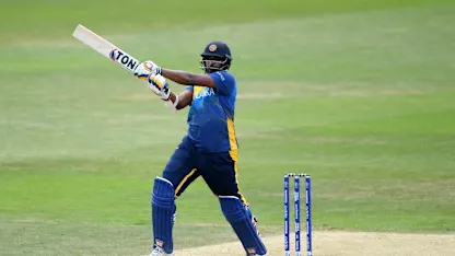 Logo of Thisara Perera bats against Australia during CWC warm up