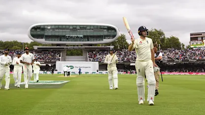 Logo of Woakes walks off