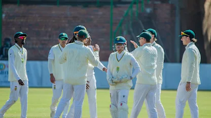 South Africa's record run extends with big Zimbabwe win