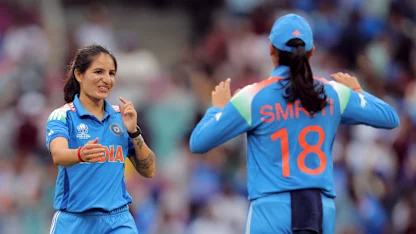 LIVE: India strike early, remove Sumaiya Akter in CWC25 tie