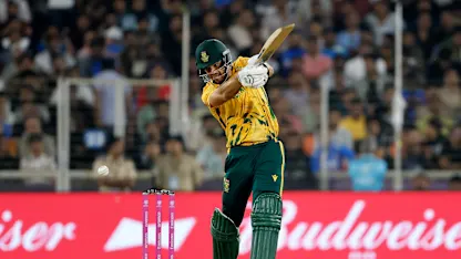 LIVE: South Africa start strong in the chase